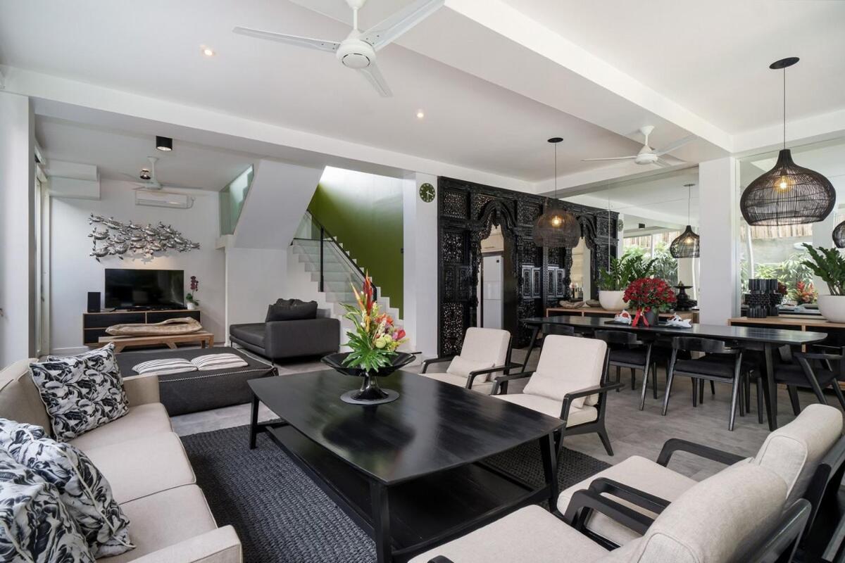 4br Group Holiday, Walk To Fitness, Food, Villa Seminyak (Bali)